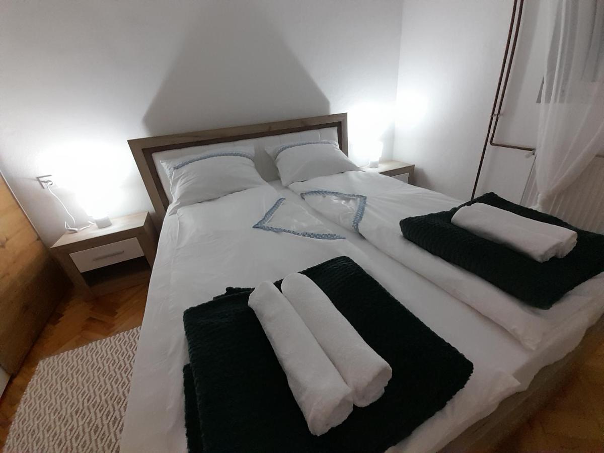 Apartman Stevan Pirot Exteriör bild