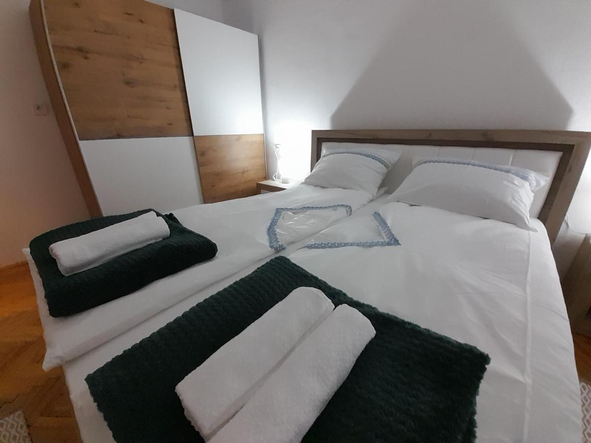 Apartman Stevan Pirot Exteriör bild