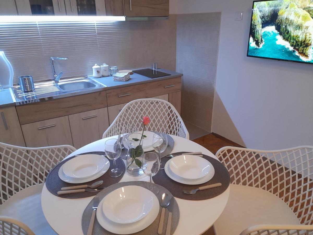 Apartman Stevan Pirot Exteriör bild